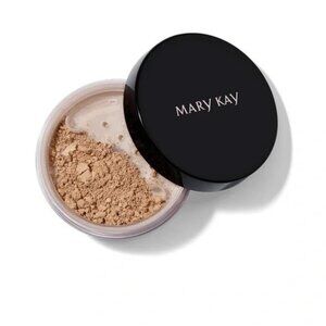 Mary Kay® Silky Setting Powder -~ Light Beige